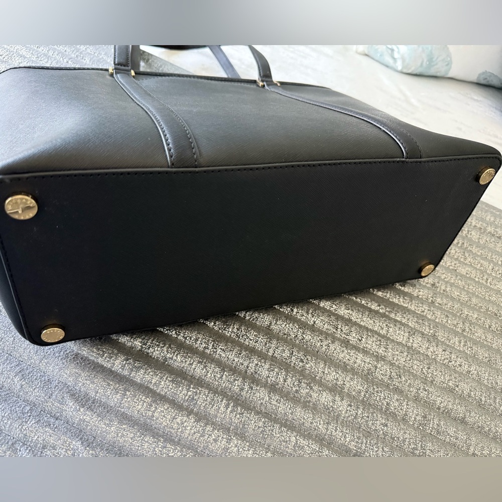 Michael Kors Large Black Tote - Picture 10 of 10